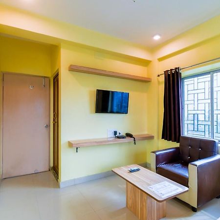 Astra Casa Calcutta Exterior foto