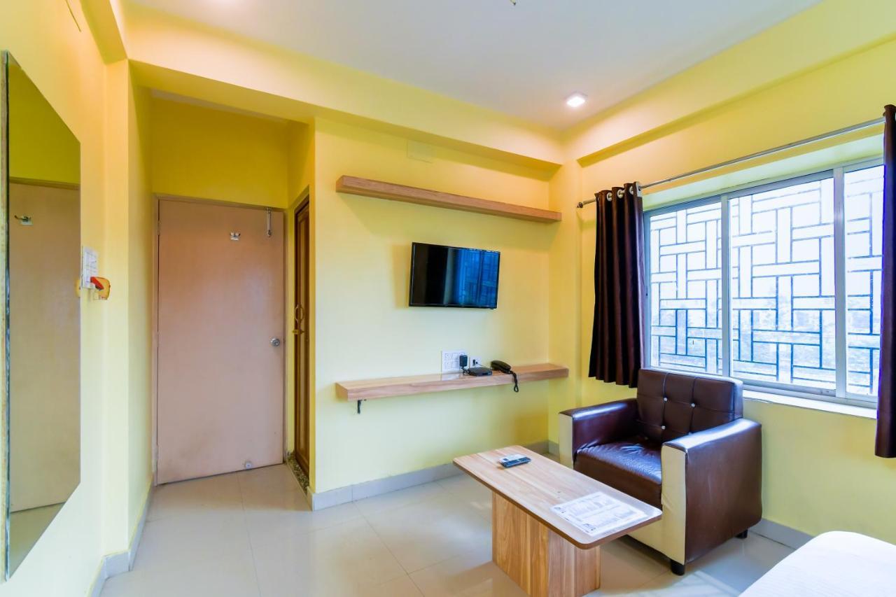 Astra Casa Calcutta Exterior foto