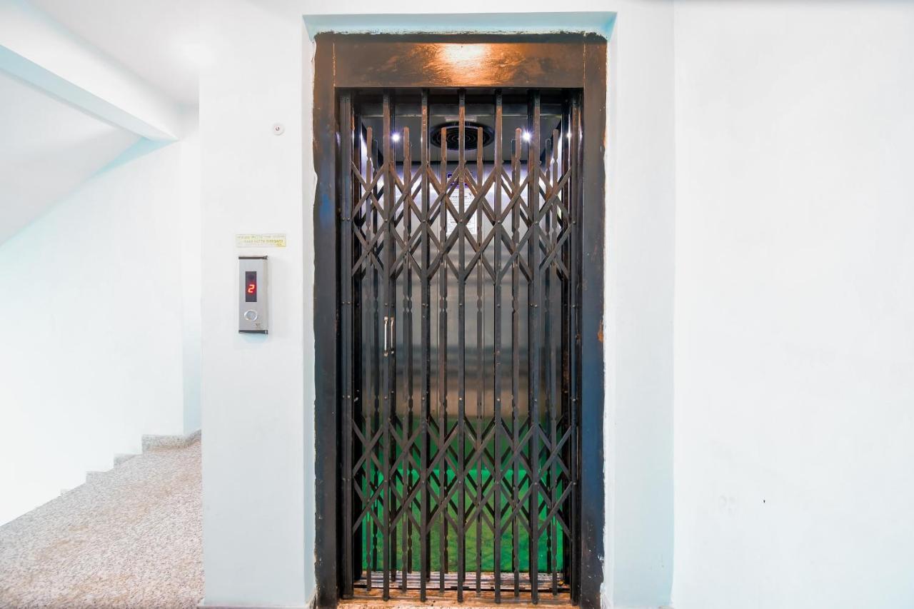 Astra Casa Calcutta Exterior foto